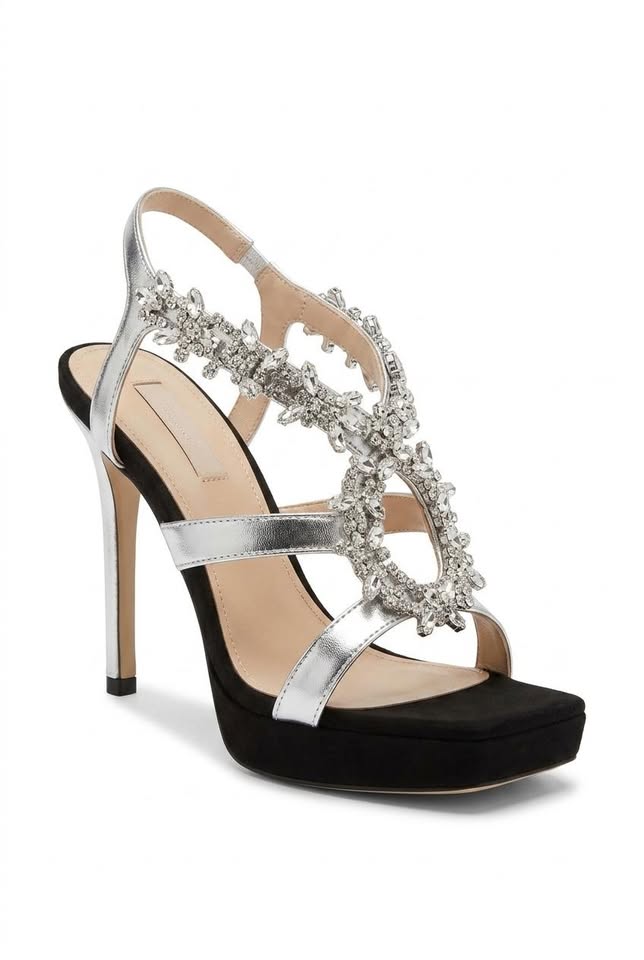 Sandalias de cuña Aura con pedrería, tiras cruzadas y diseño irregular