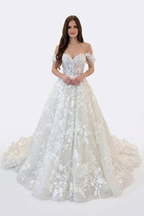 Robe de mariée Chantal ivoire légère sans manches à traîne