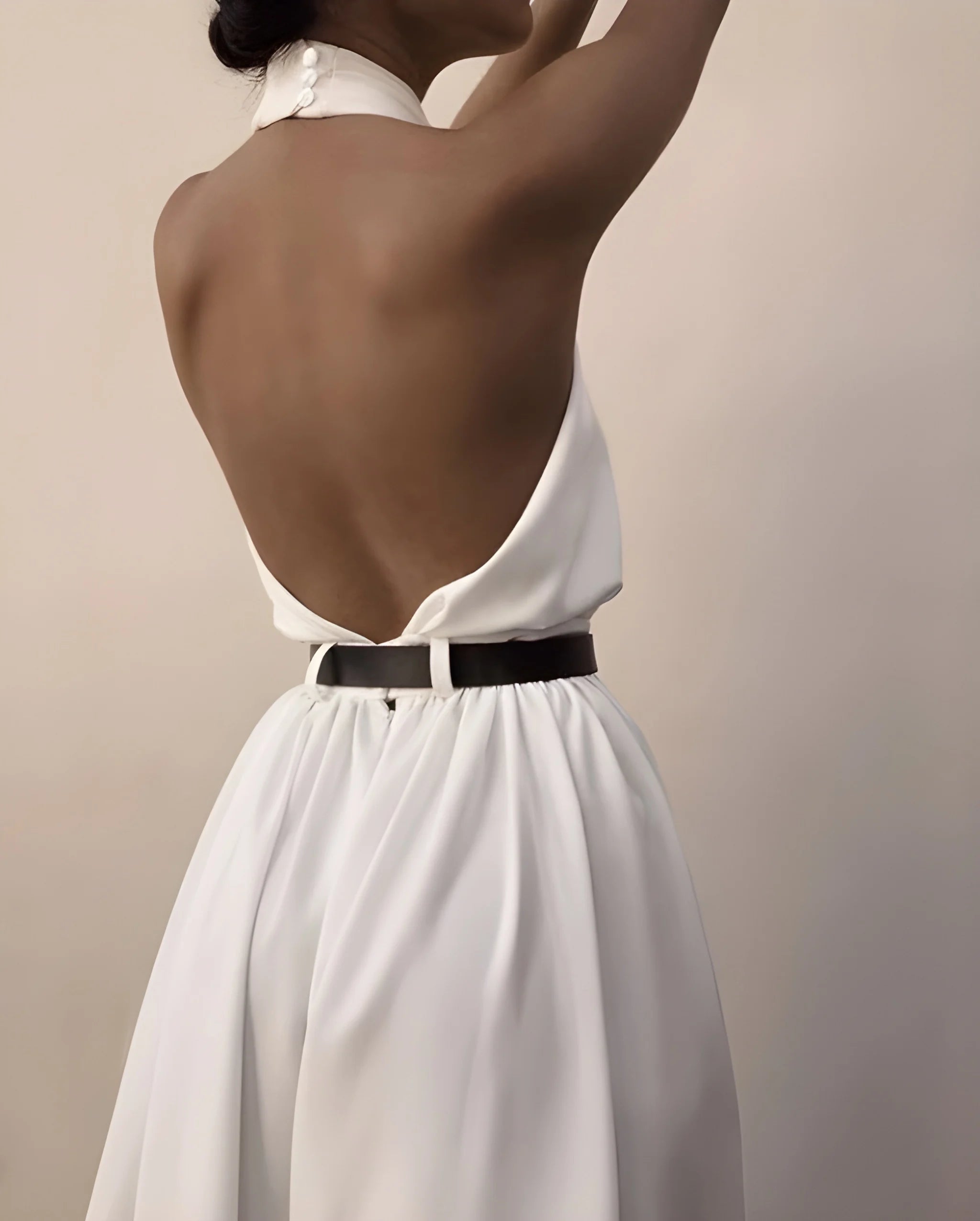 Bianca Halterneck Rygløs Jumpsuit med Brede Ben